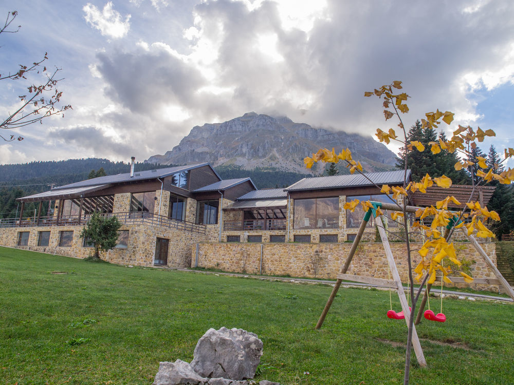 Orizontes Tzoumerkon Hotel Resort Pramanta Eksteriør bilde