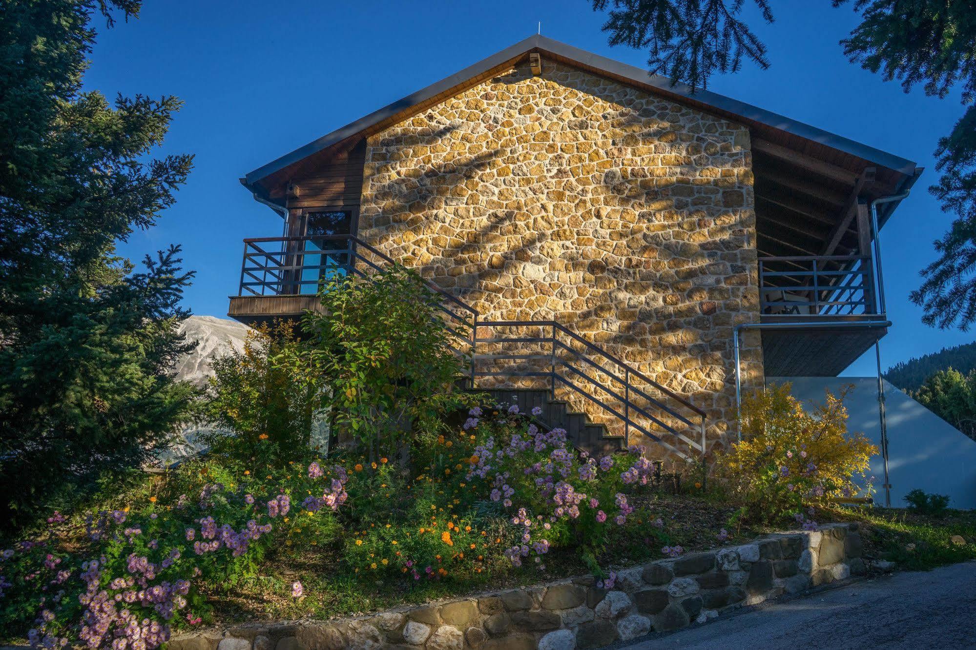 Orizontes Tzoumerkon Hotel Resort Pramanta Eksteriør bilde
